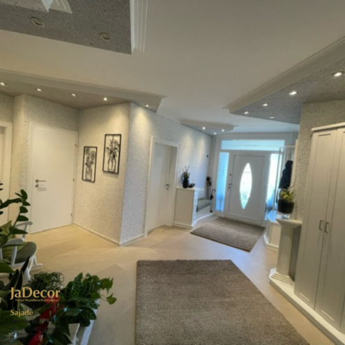 Baumwollputz Flur Eingansbereich mit Baumwollputz Sajade Dekor Riga 19 und Grace 11